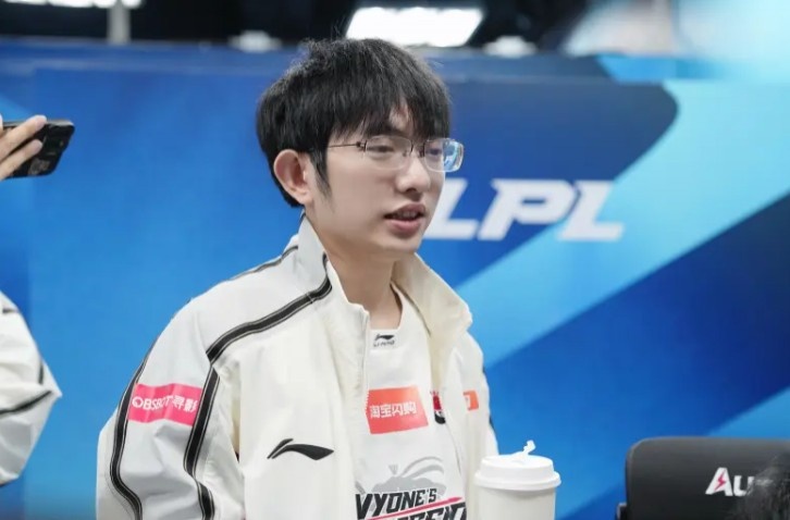 Flandre：现在上单影响力比之前强，有点优势都能滚得比较大